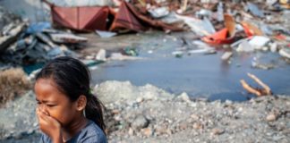 கரை கடந்த அலை கடல்..