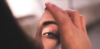 நேசத்தின் கதவடைப்பு