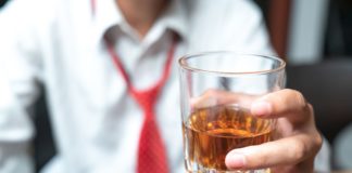 பாதையை மாற்றும் போதை