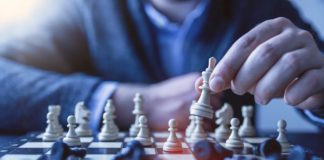 வாழ நினைத்தால் …