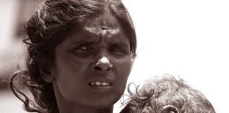 வறுமை தாய் images