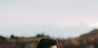 காதல்தானா இது