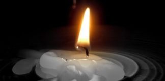 மெழுகுவர்த்தி melting_candle_by_sixteentoomany