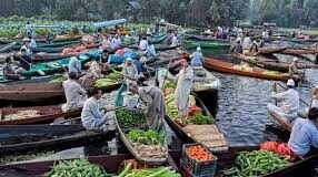 மிதக்கும் சந்தை (Floating Market)