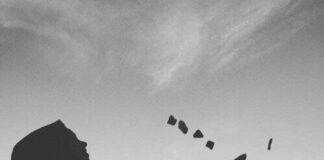 அவள் b1b06e36a6e2ae9de24a101c54cd0221-30a2bbf9